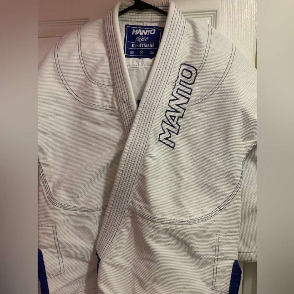 Manto Gi